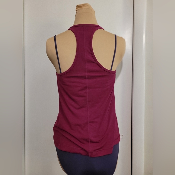 GAP Fit - Activewear Fitness Tank - Picture 3 of 5